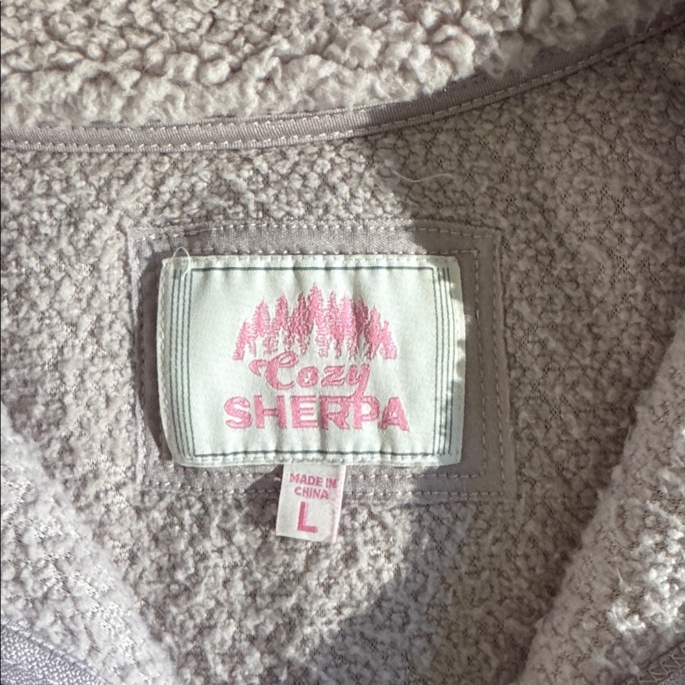 😊Cozy Women’s Sherpa Plush Quarter-Zip Jacket in Lavender - Picture 2 of 7